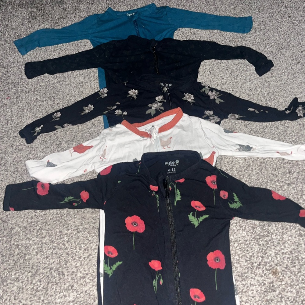 Kyte BABY sleepers - selling as a lot. Size 6-12 months